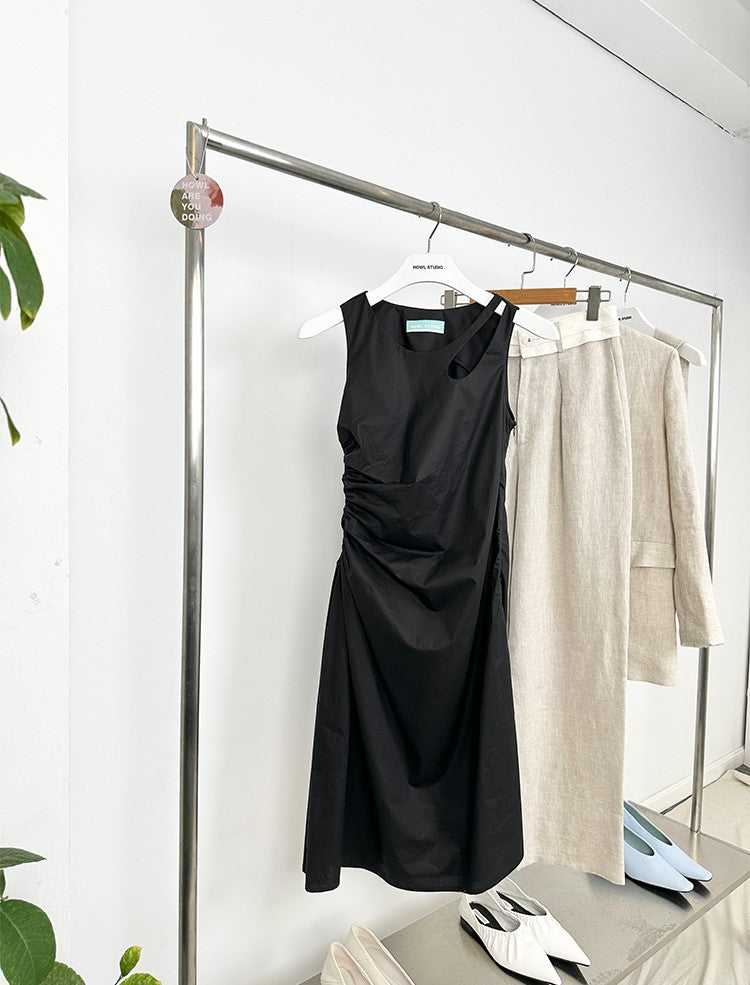 Hollow-out knot dress