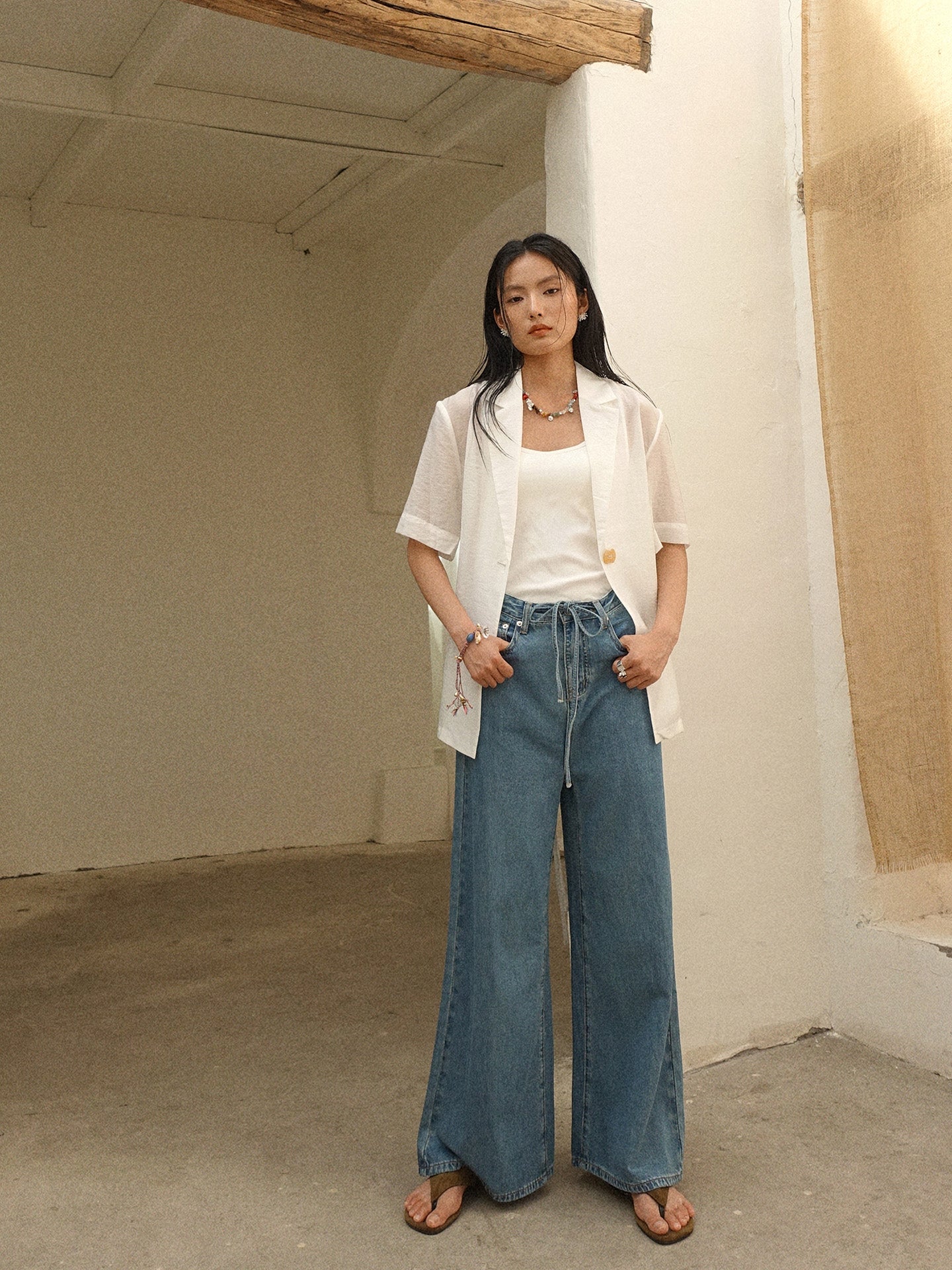 Howl studio tencel white shirt with string on back