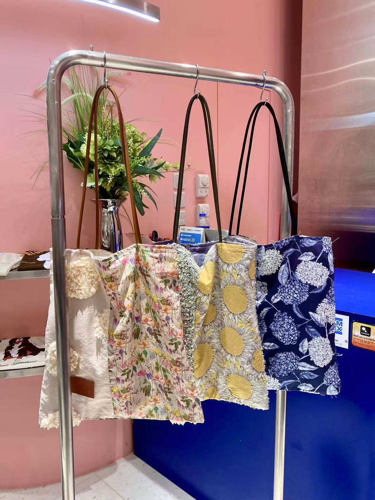 Howl studio patchwork tote bag