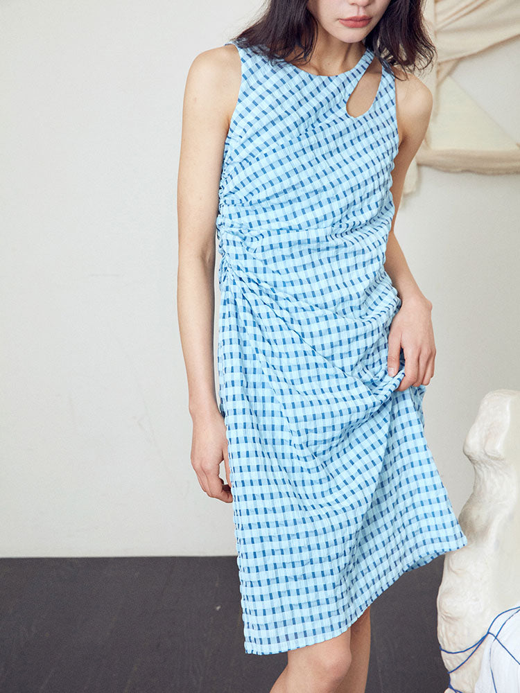 Hollow-out knot dress