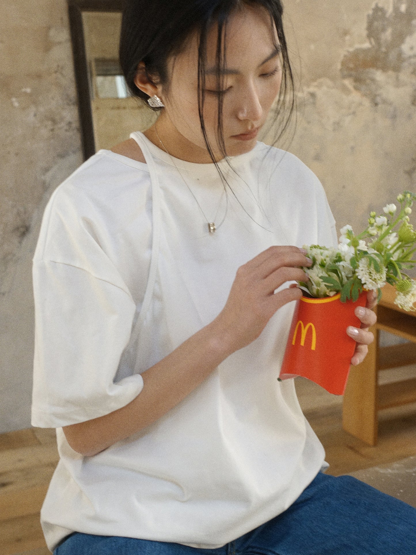 Howl Studio cut out tee