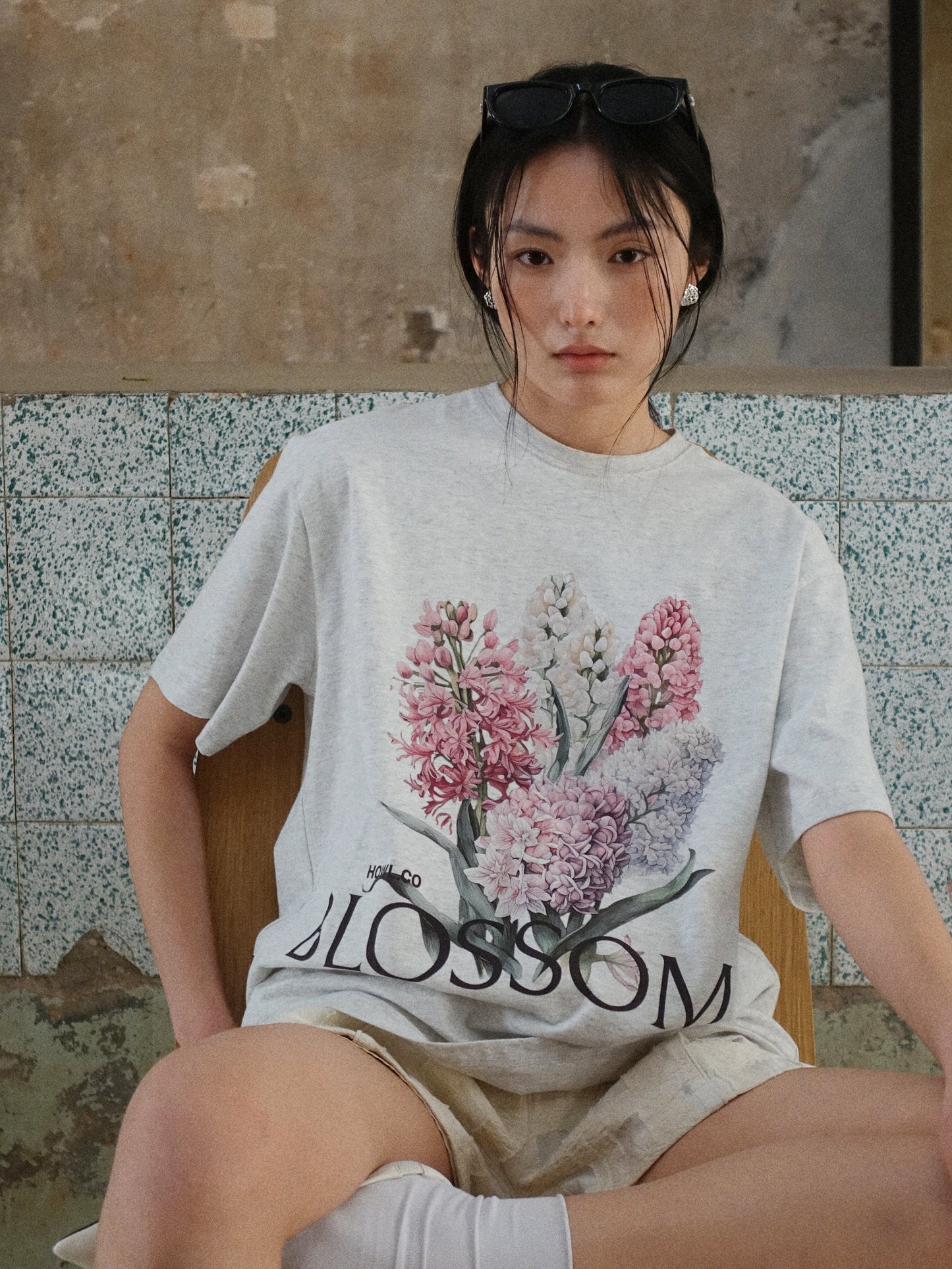Howl Studio blossom Tee