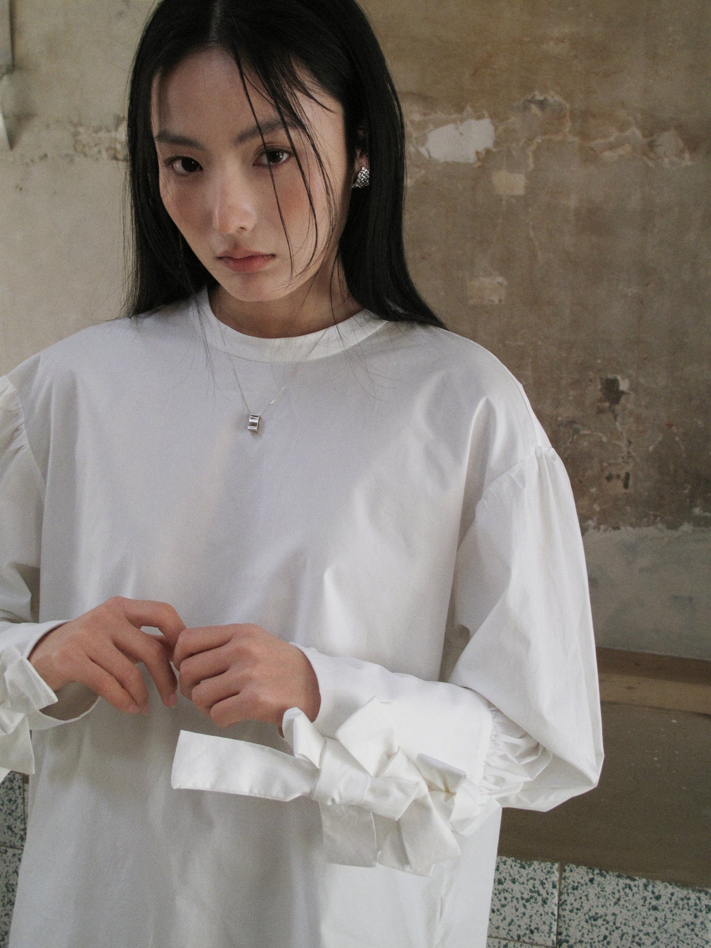 Howl Studio ribbon on sleeves shirt