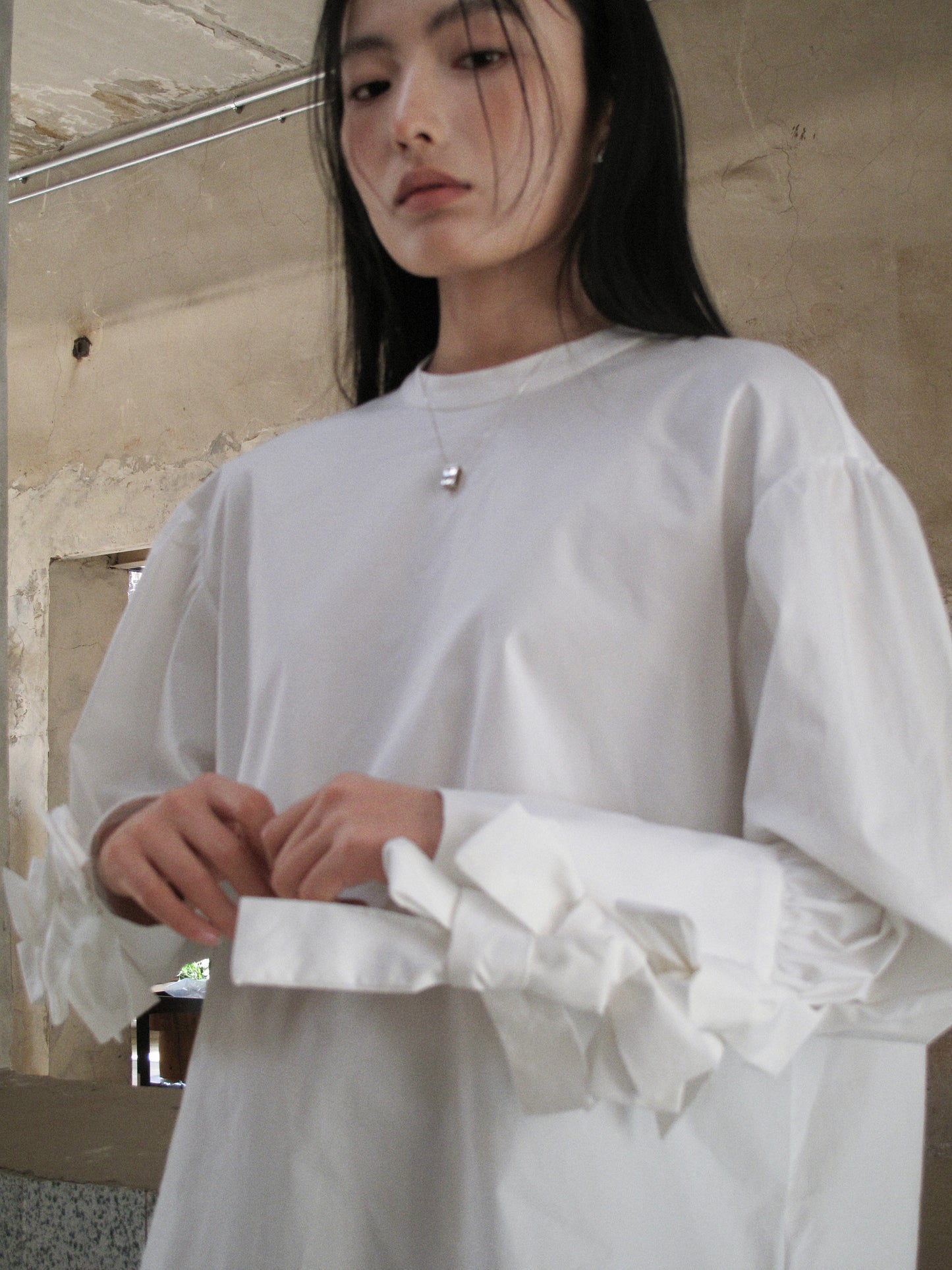 Howl Studio ribbon on sleeves shirt