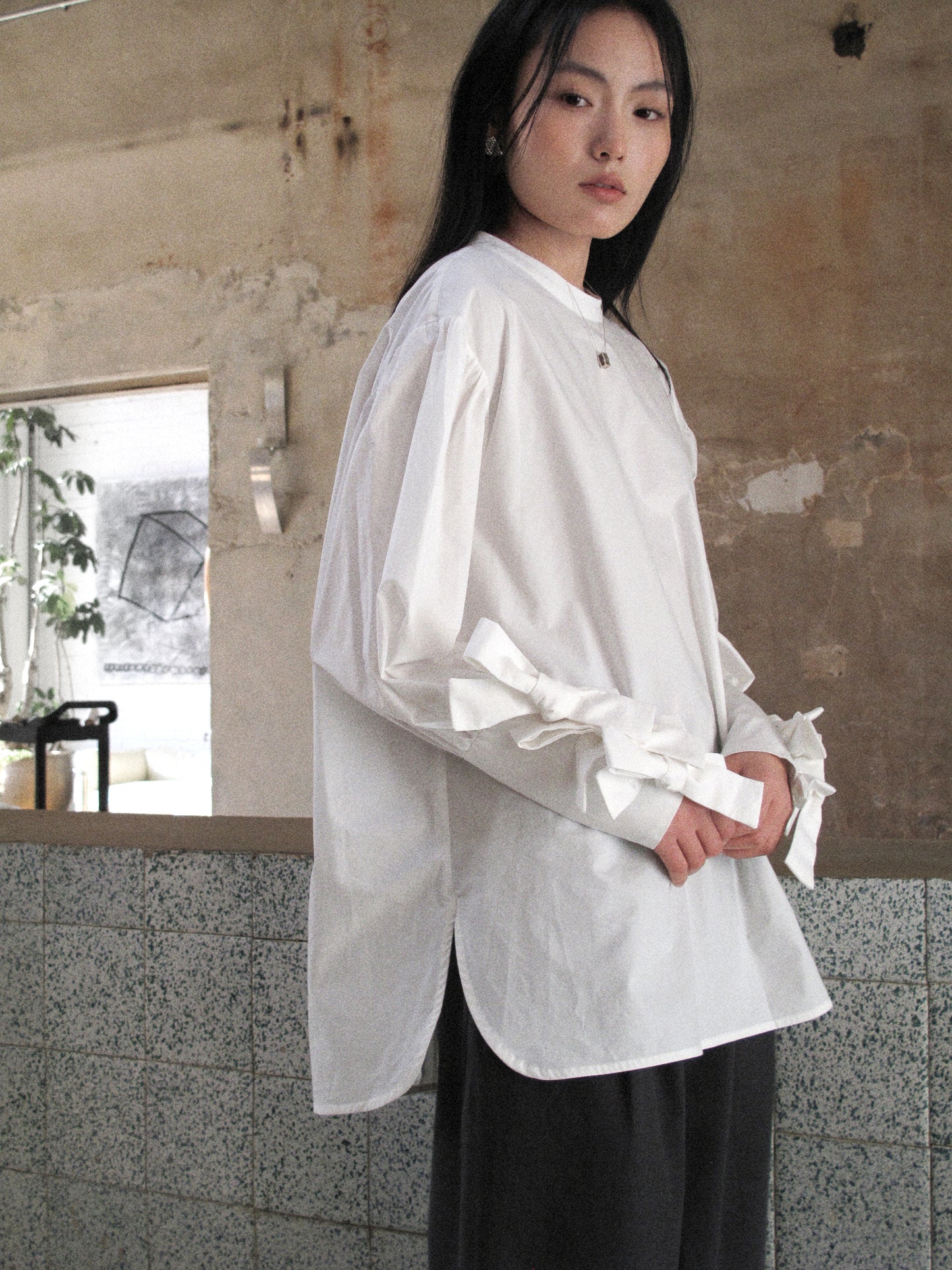 Howl Studio ribbon on sleeves shirt
