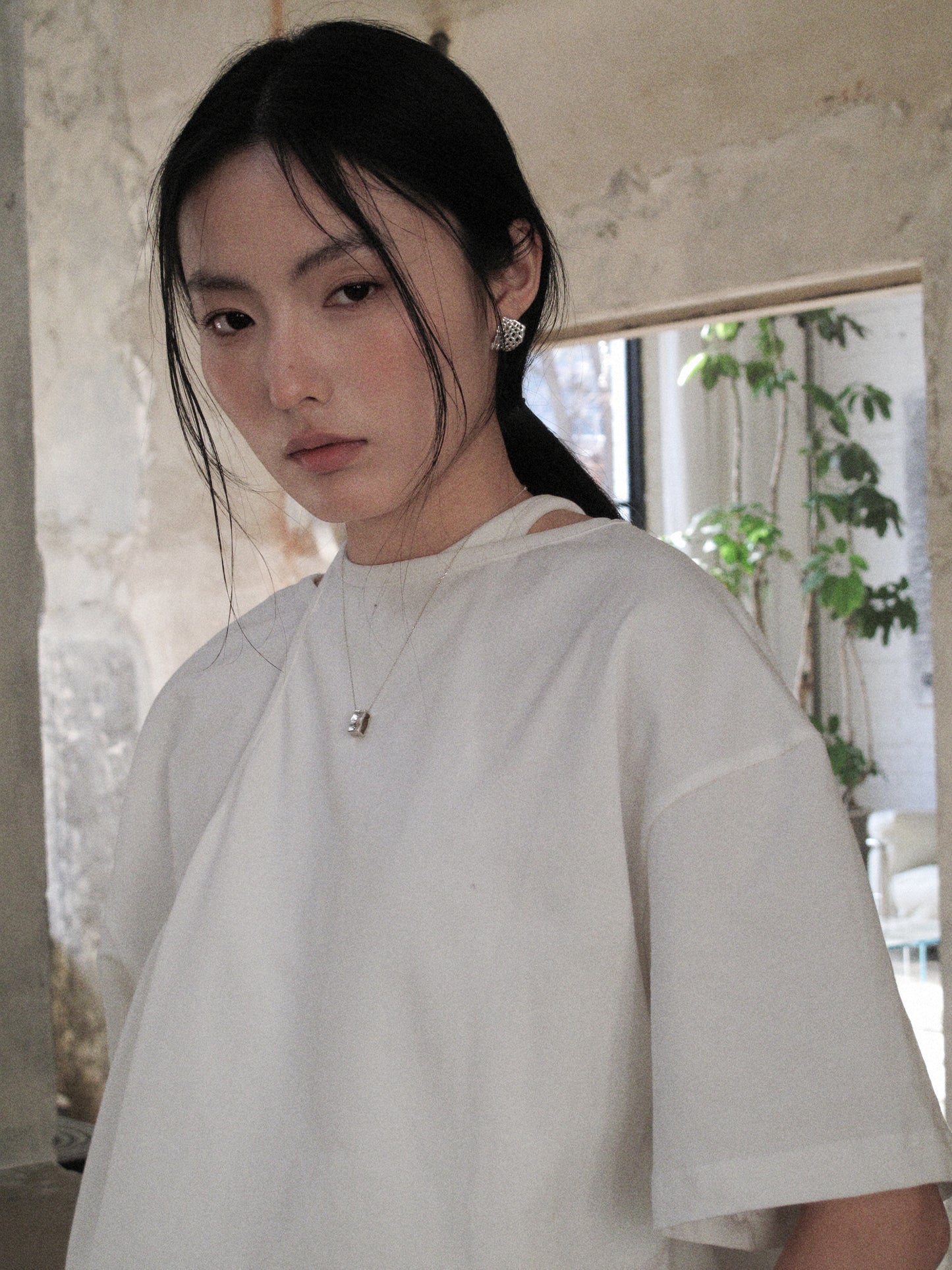 Howl Studio cut out tee