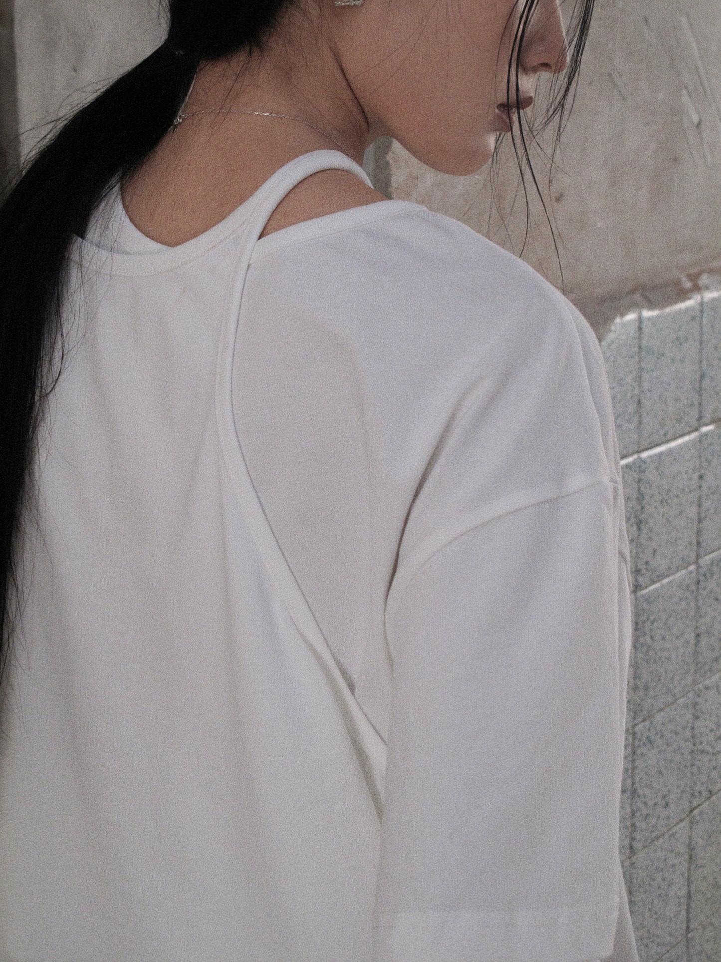 Howl Studio cut out tee