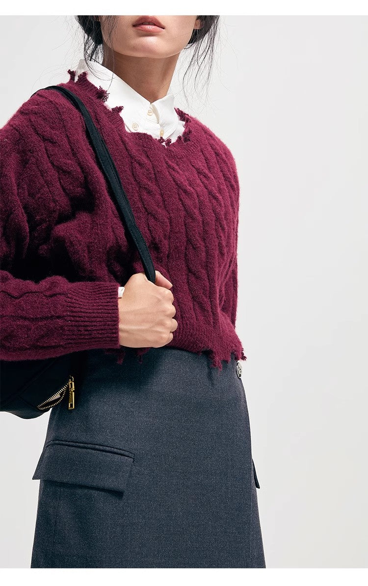 Howl Studio burgendy short knit