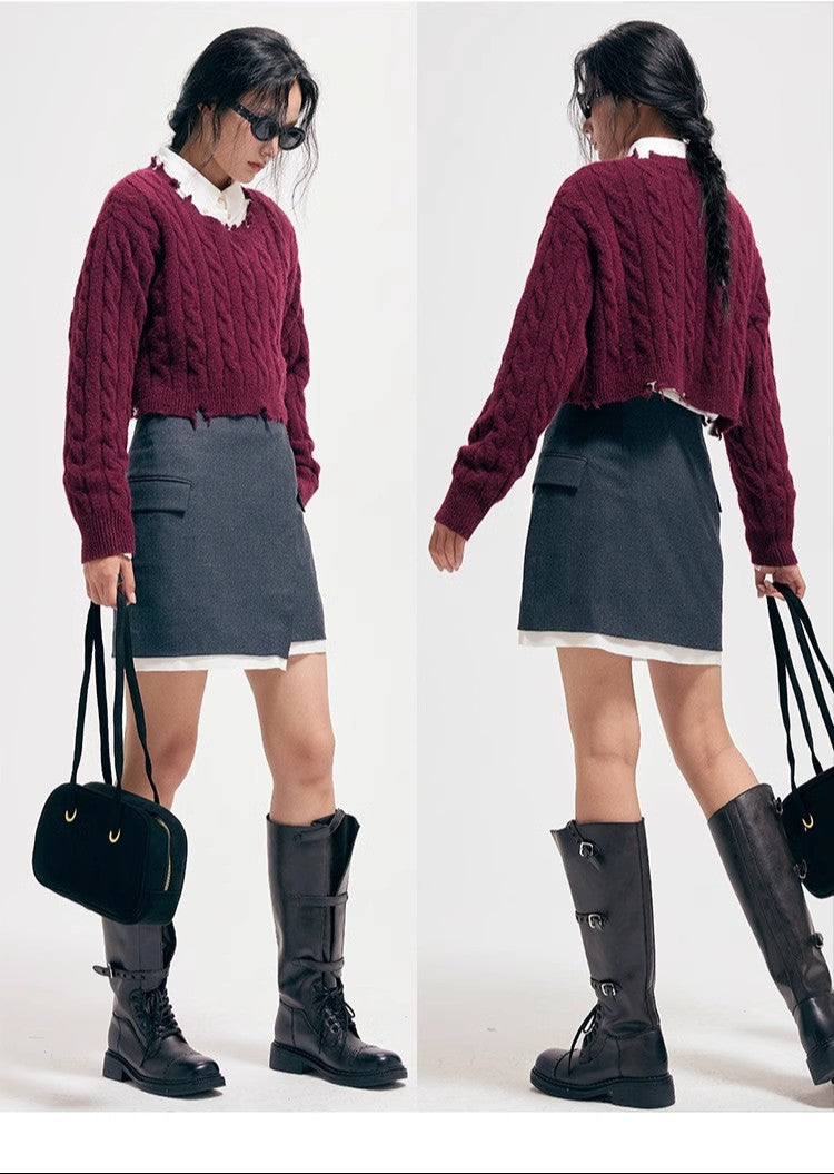 Howl Studio burgendy short knit