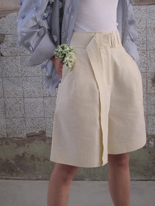 Howl Studio high waist  bamuda shorts (with belt)