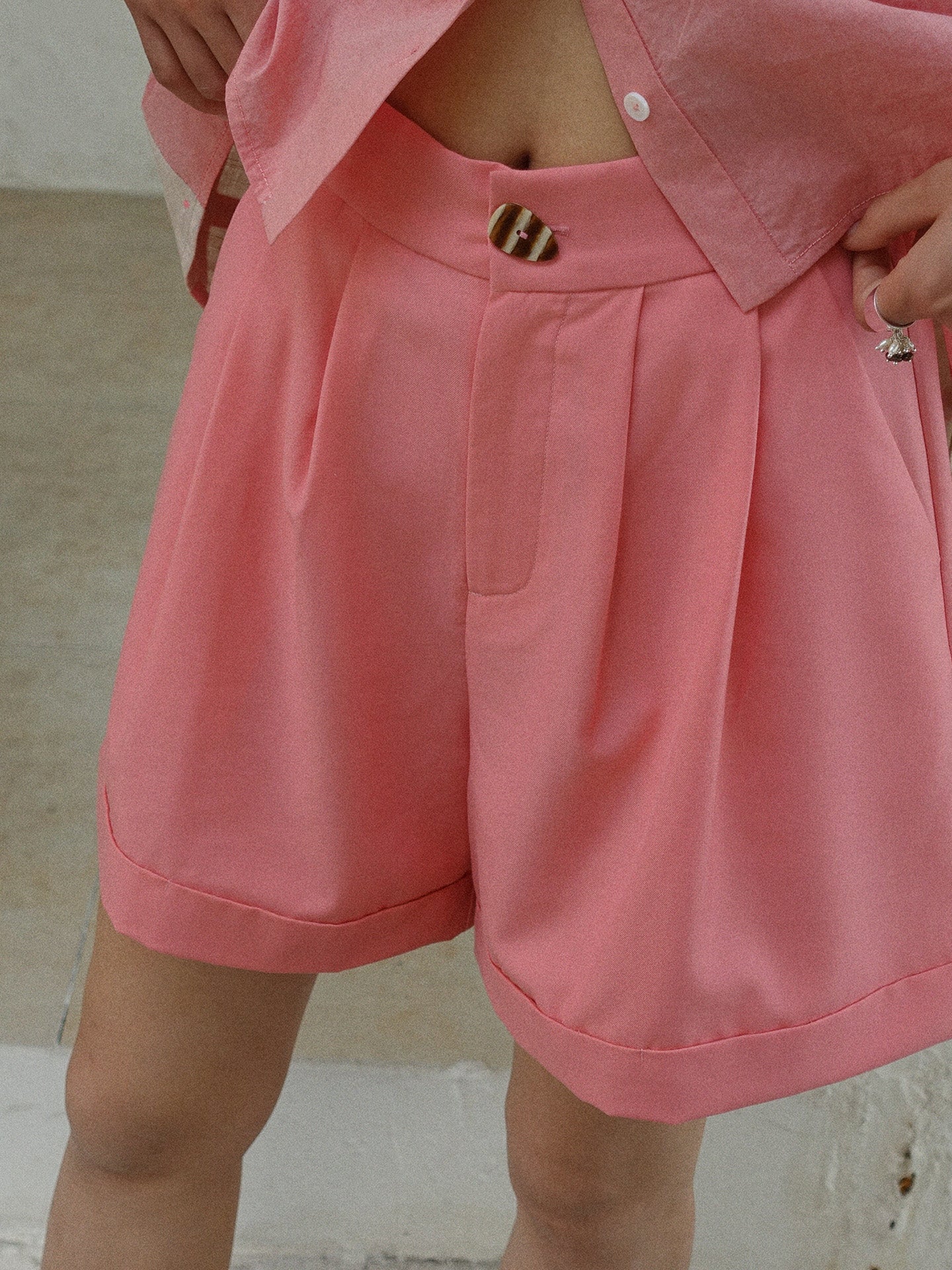 Howl studio pink shorts