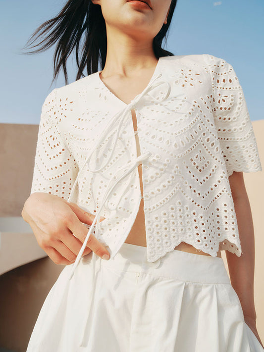 Hollow-out lace top